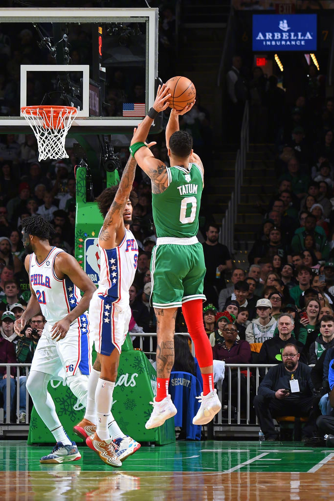 爱体育官网-76人主场战胜凯尔特人,赢得胜利