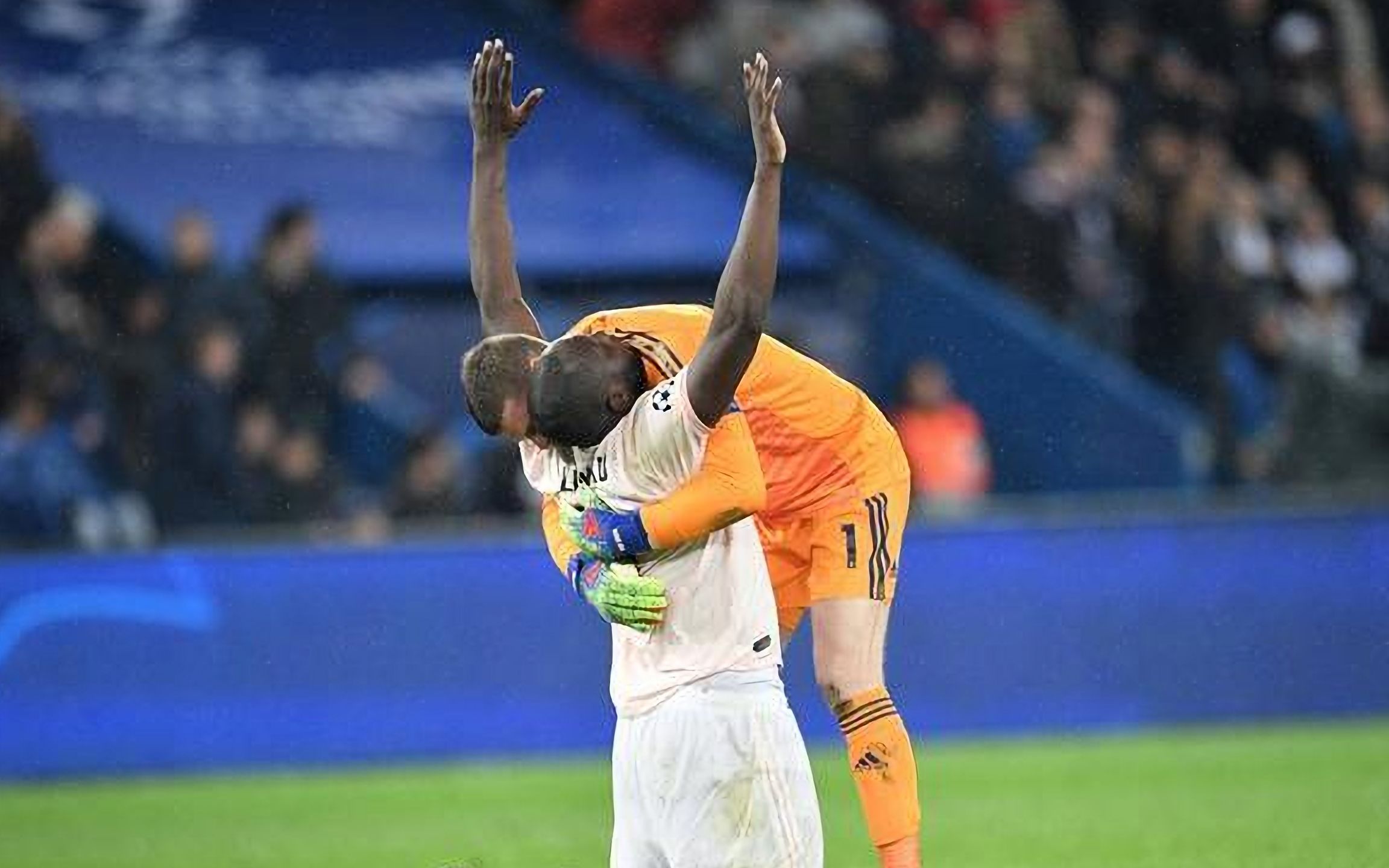 爱体育官网-巴黎圣日耳曼传控技术精湛,稳居积分榜首!