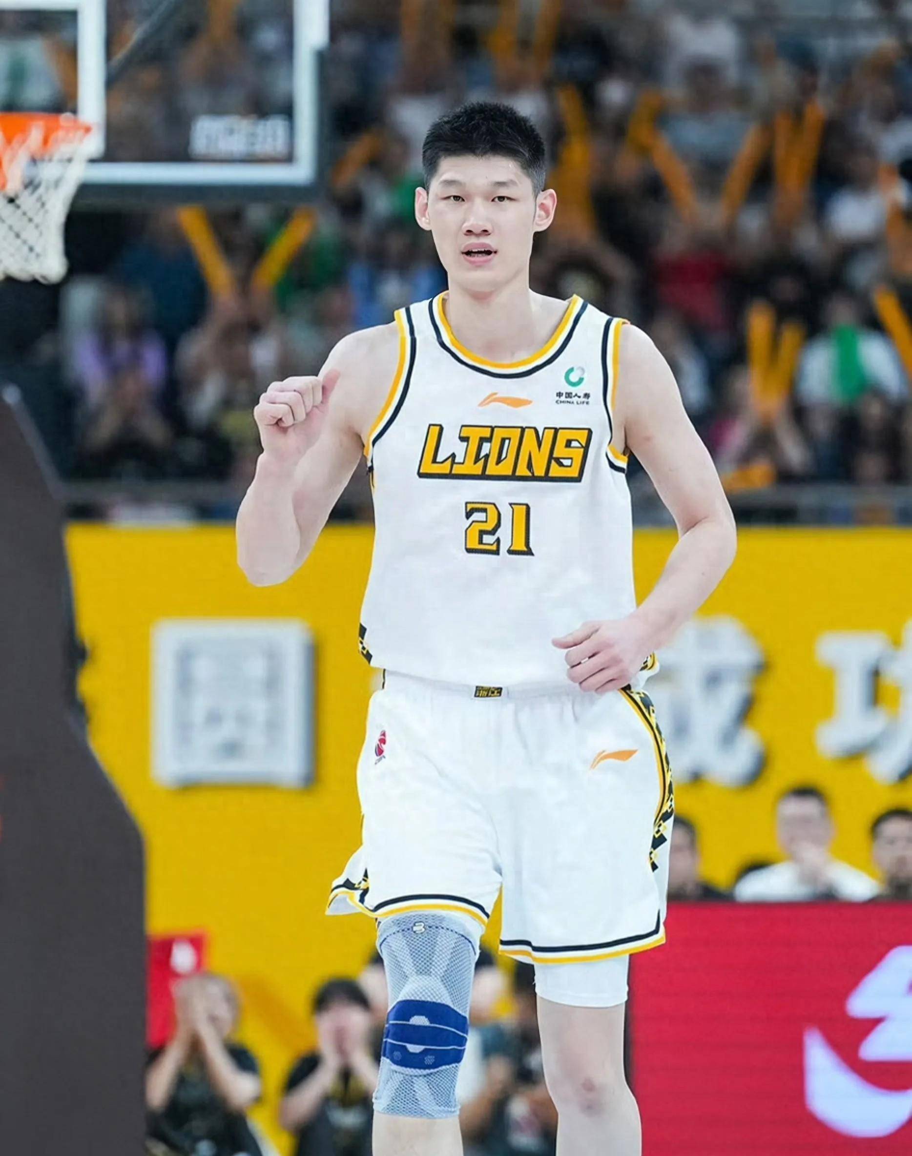 CBA球员为新赛季的比赛做好社群宣传 CBA球员为新赛季的比赛做好社群宣传