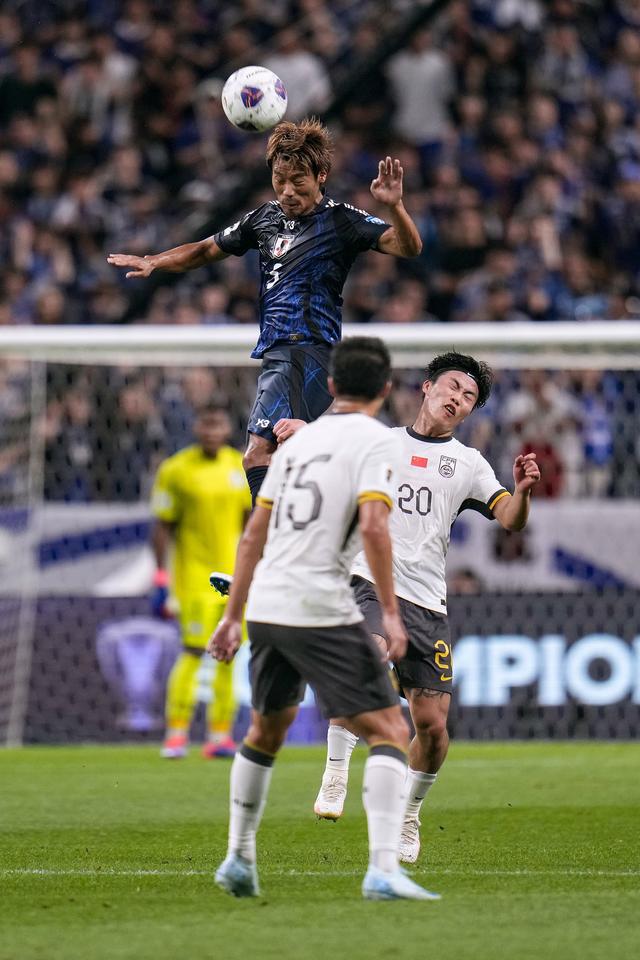 爱体育官方网站-热门球队展示实力:国内职业足球又一轮争霸