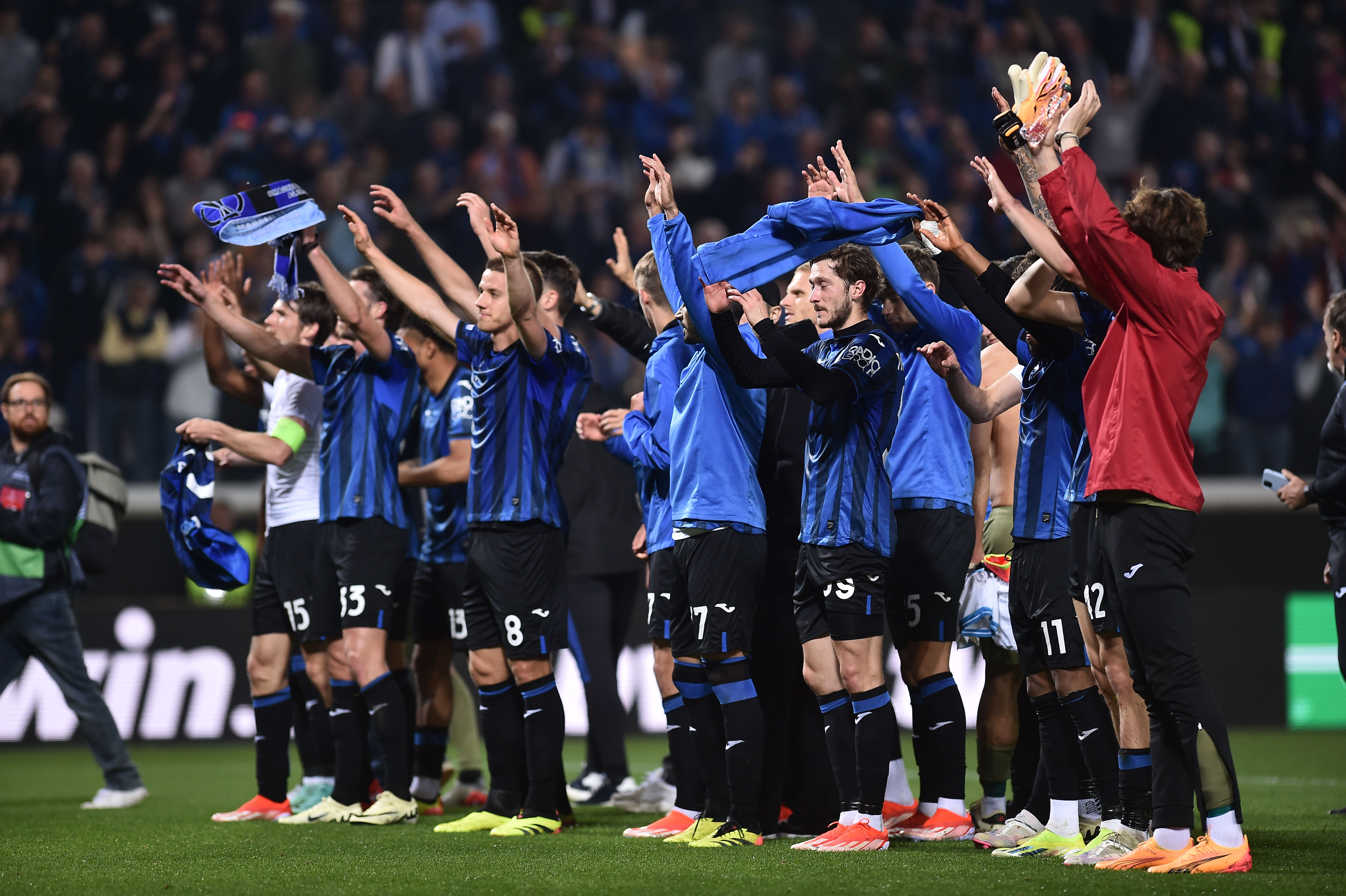 马赛大胜,欧冠资格赛表现引人关注 马赛大胜,欧冠资格赛表现引人关注