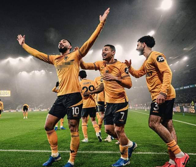 体坛突发:球场较劲激烈,球队取胜轻松 体坛突发:球场较劲激烈,球队取胜轻松