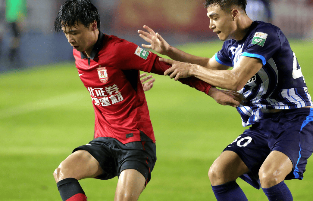 热那亚客场逼平,保级压力稍减 热那亚客场逼平,保级压力稍减