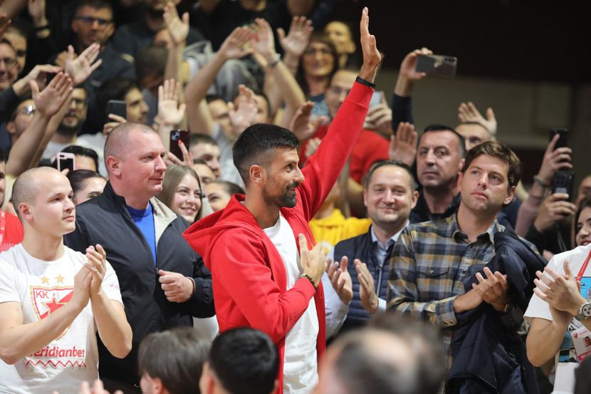 爱体育官网-欧洲篮球比赛的激烈对抗深受赞誉