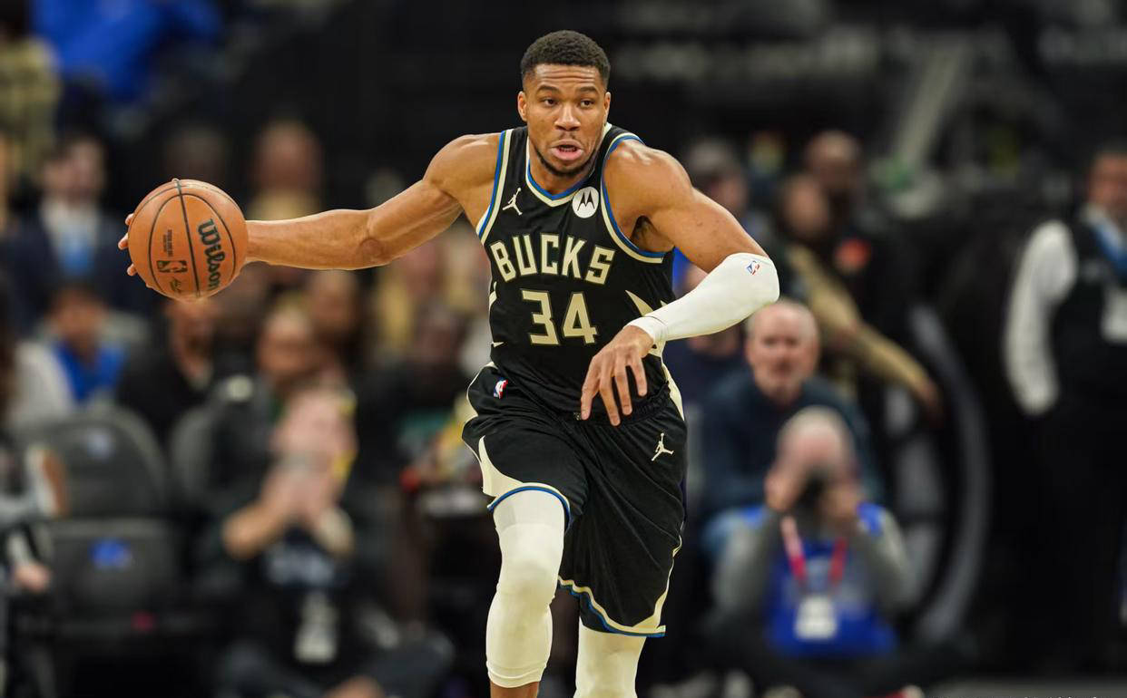 横扫!雄鹿再胜马刺,继续不败之地 横扫!雄鹿再胜马刺,继续不败之地