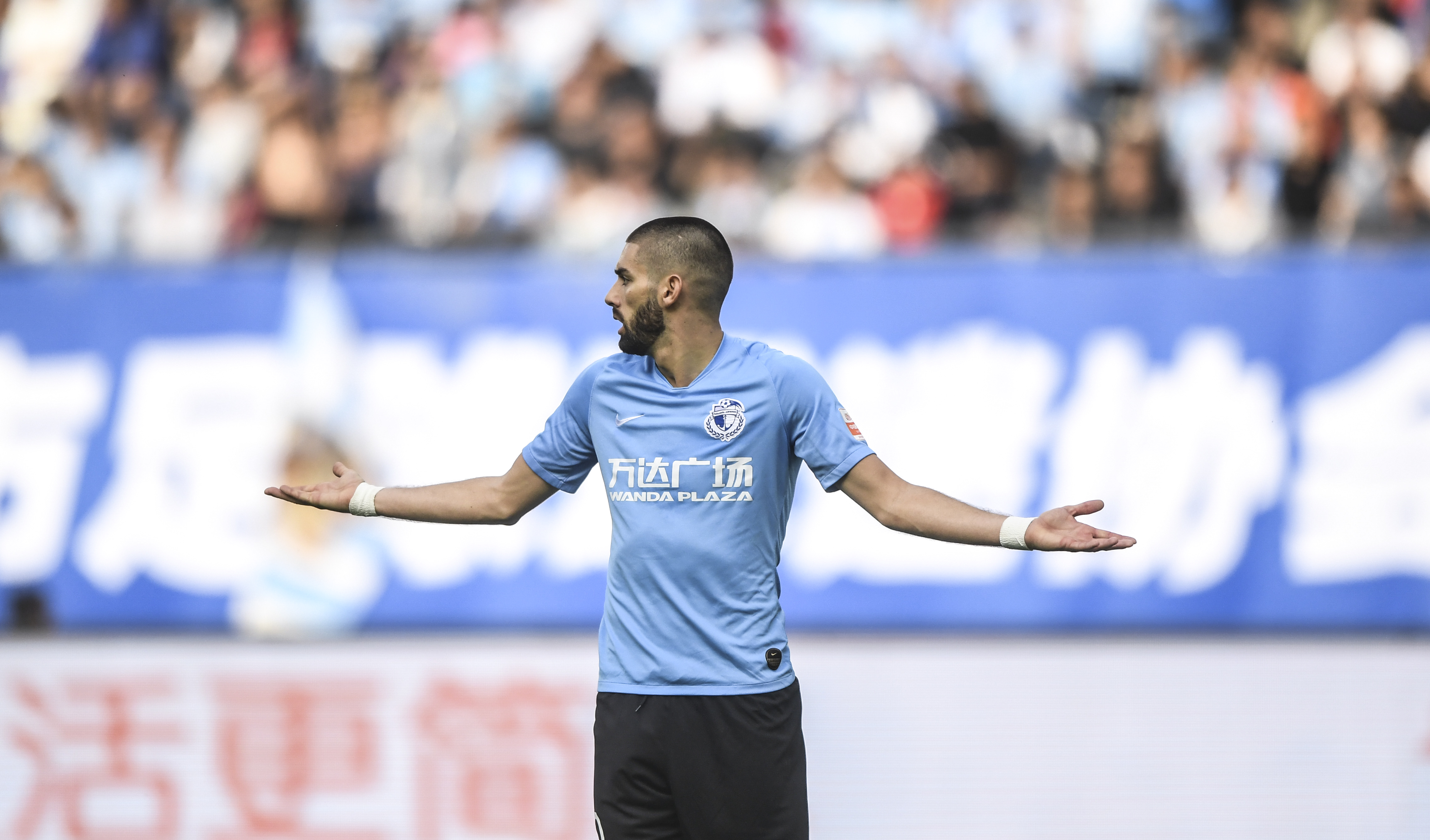 重庆斯威主场获胜，连战连胜士气高昂