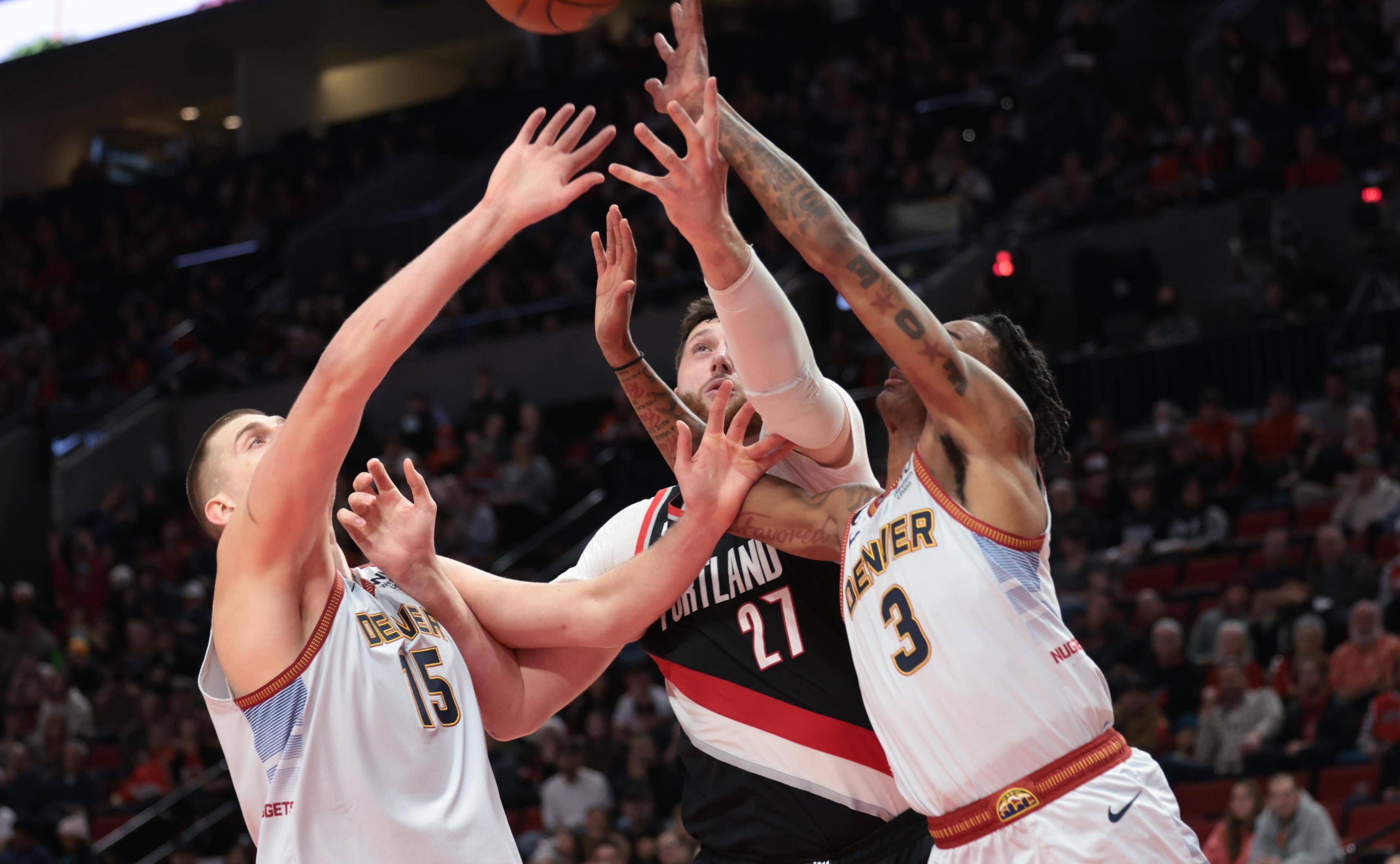 开拓者低迷:利拉德带队寻找突破 开拓者低迷:利拉德带队寻找突破