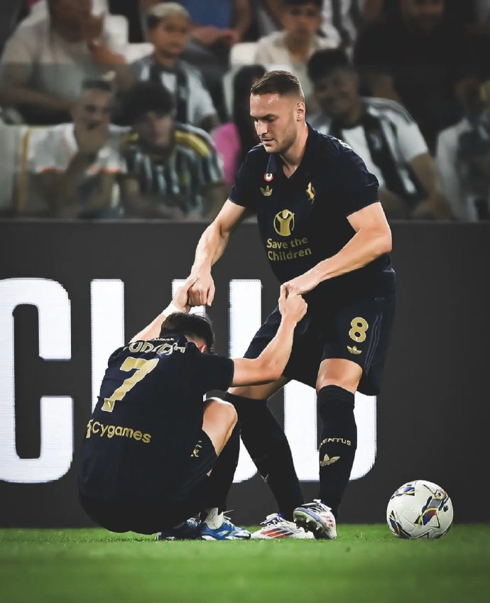 尤文图斯主场击败桑普多利亚,雷吉隆意进球献助攻 尤文图斯主场击败桑普多利亚,雷吉隆意进球献助攻