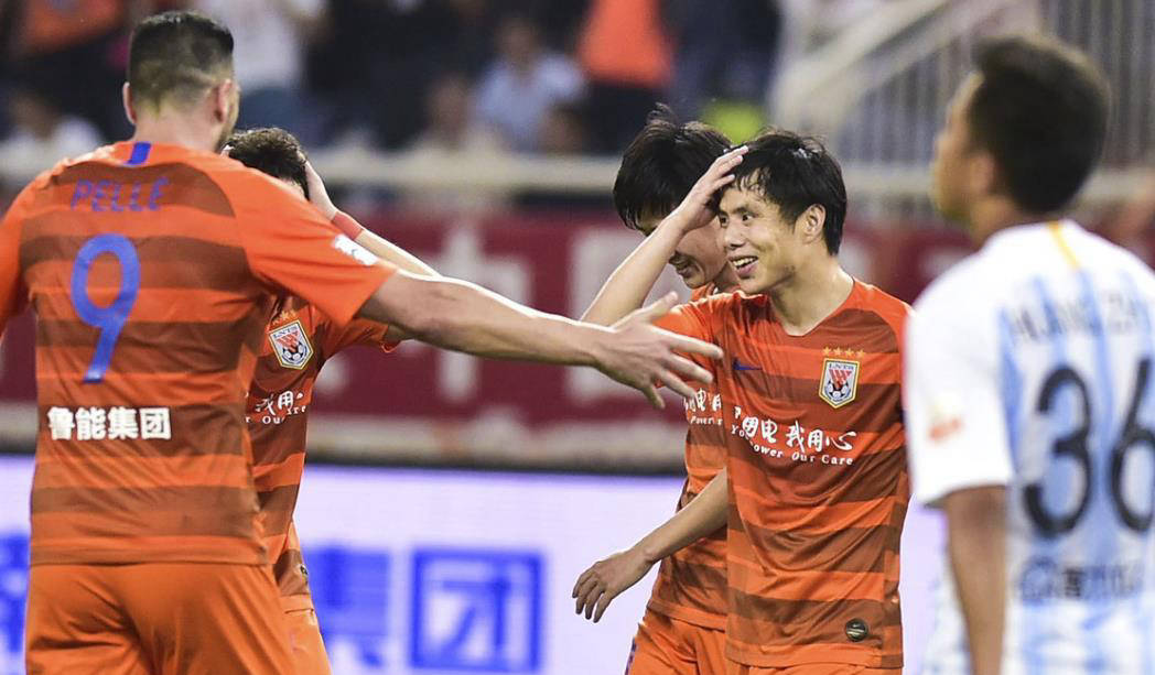 爱体育-山东鲁能对阵河北华夏幸福,硬碰硬!