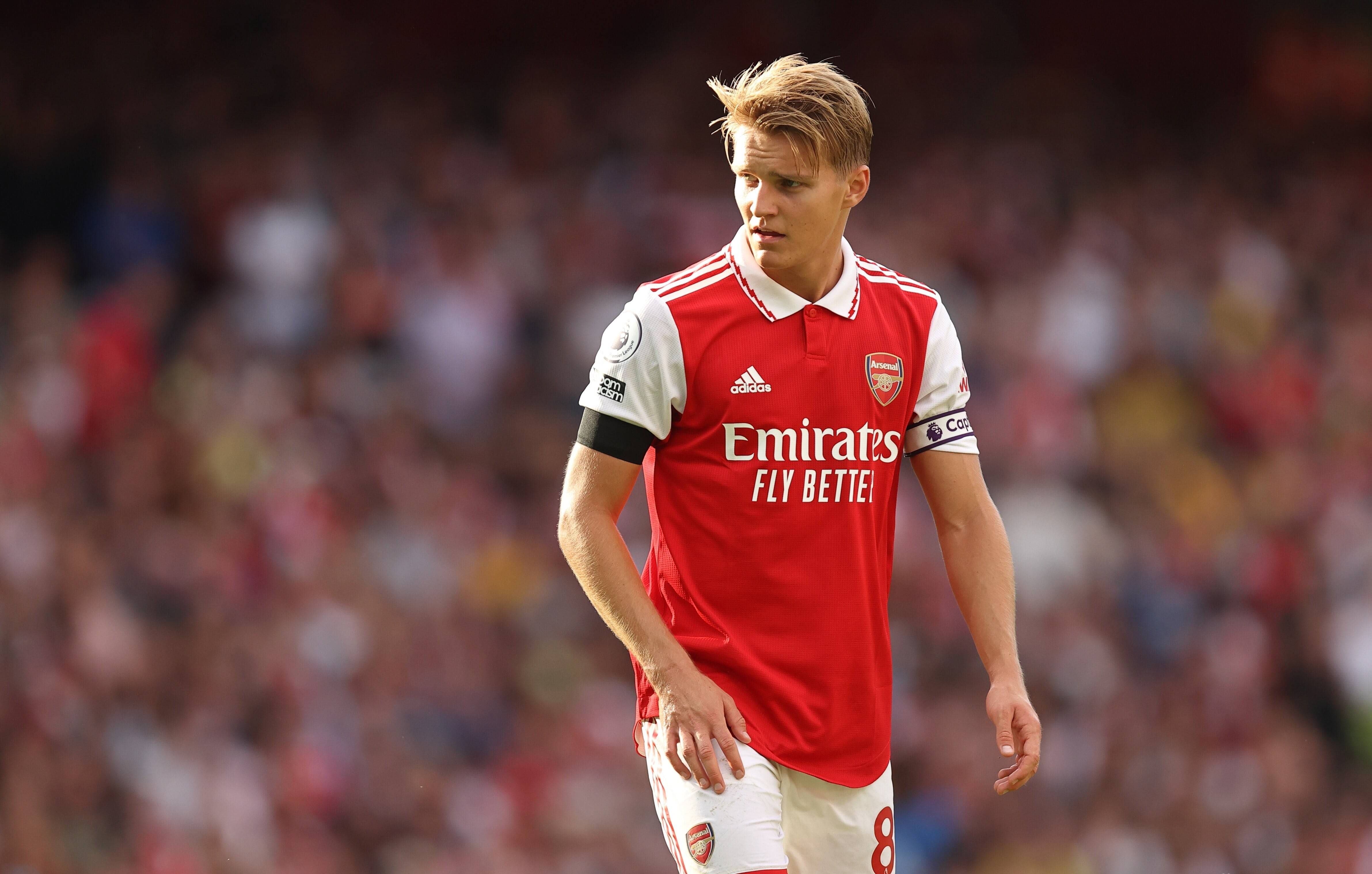 爱体育-阿森纳后卫荣膺英超最佳防守球员，实至名归