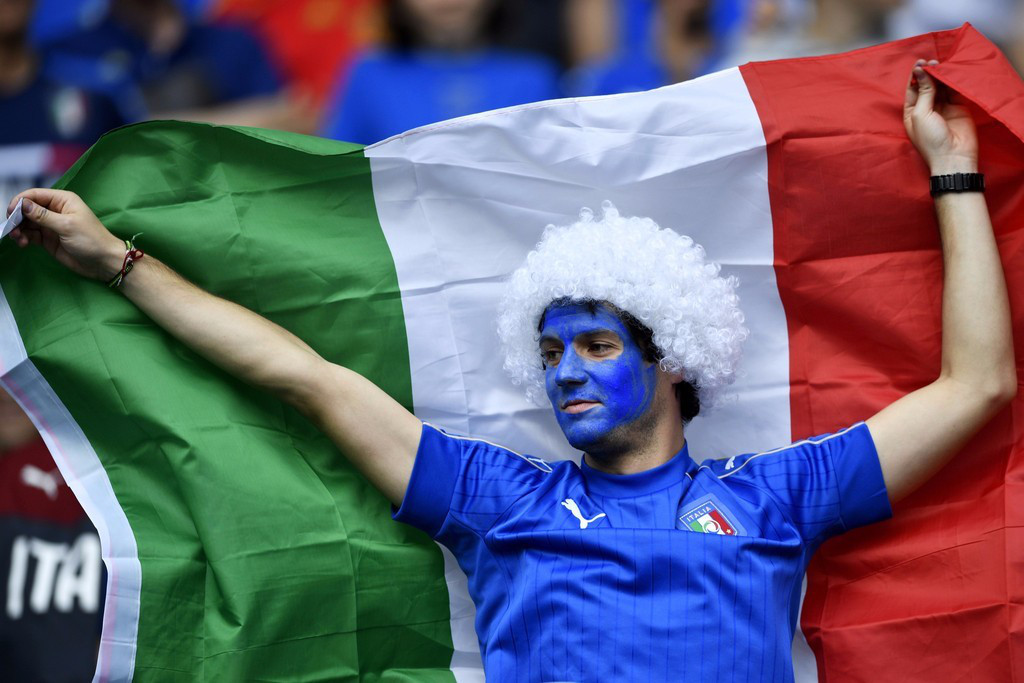 意大利连续胜利,实力赢得球迷尊重 意大利连续胜利,实力赢得球迷尊重