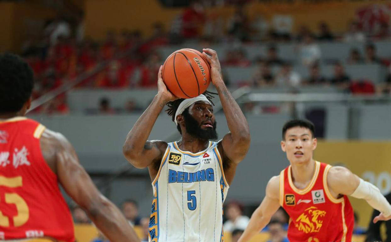 爱体育官方网站-雷恩客场胜出,成功夺得关键三分