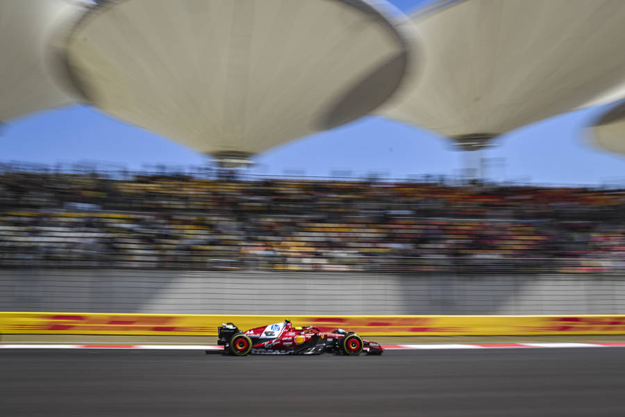 世界纪录被不断刷新,赛场火热 世界纪录被不断刷新,赛场火热