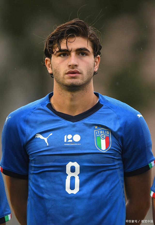 帕尔马迎战热那亚,争夺保级机会 帕尔马迎战热那亚,争夺保级机会