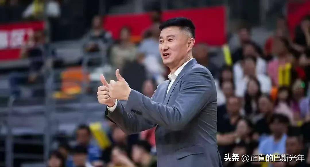 广东男篮遭遇四连败,压力山大急需反弹 广东男篮遭遇四连败,压力山大急需反弹