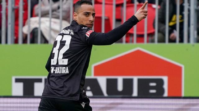 卡尔斯鲁厄连续不胜,保级形势严峻 卡尔斯鲁厄连续不胜,保级形势严峻