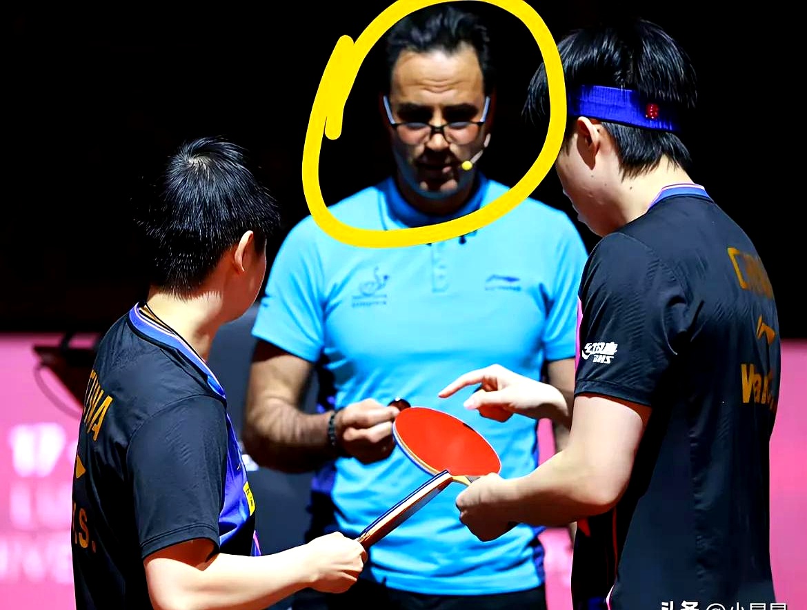 比赛现场出现技术错误，裁判员紧急做出调整