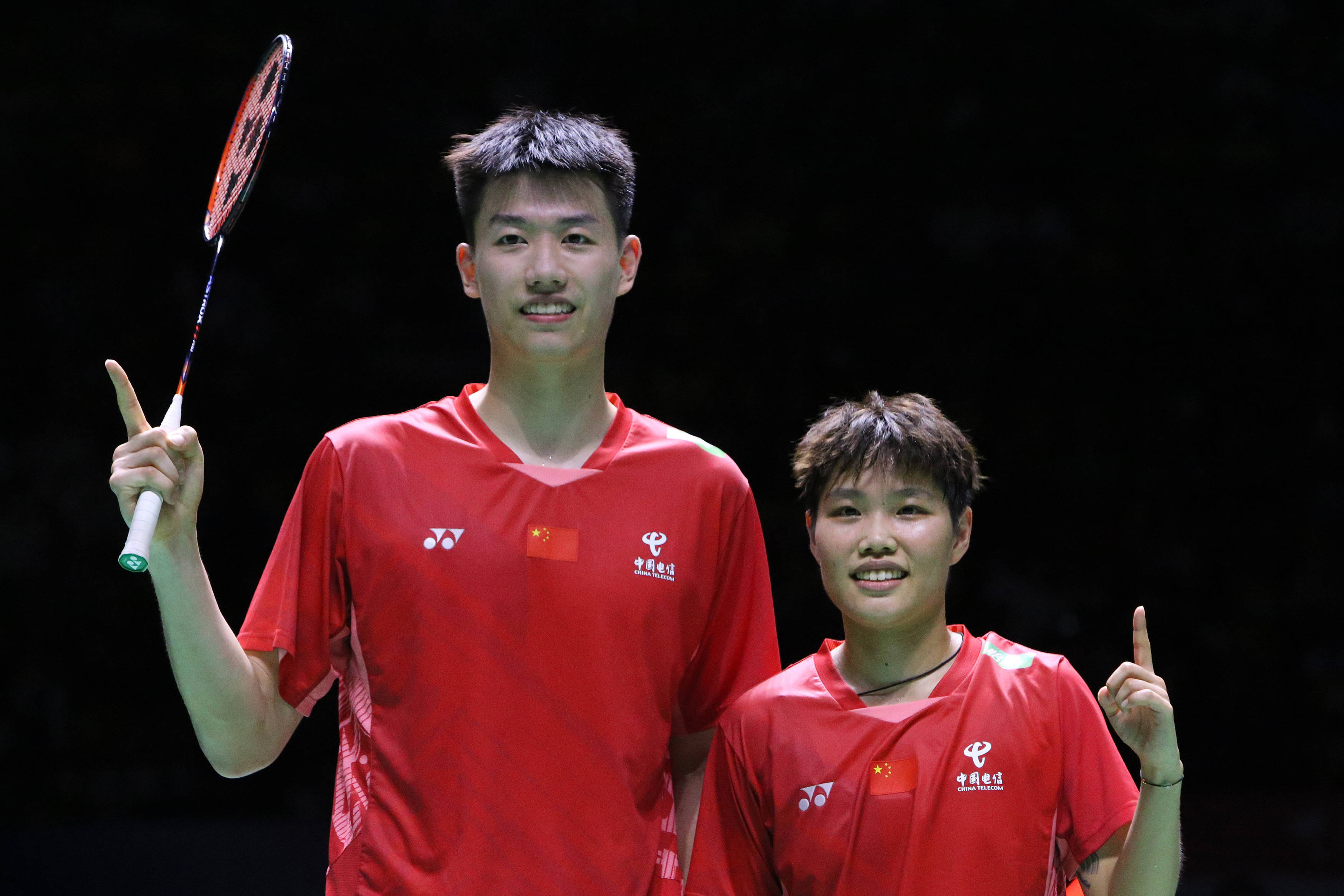 爱体育官网-东南亚代表团在羽毛球比赛中斩获佳绩,斩获多枚奖牌