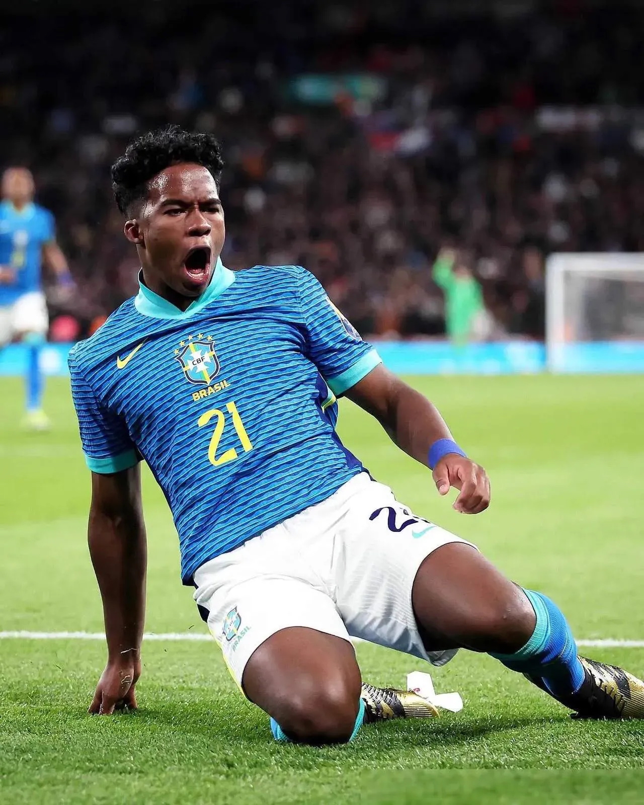 巴西运动员勇夺亚军,表现令人期待 巴西运动员勇夺亚军,表现令人期待