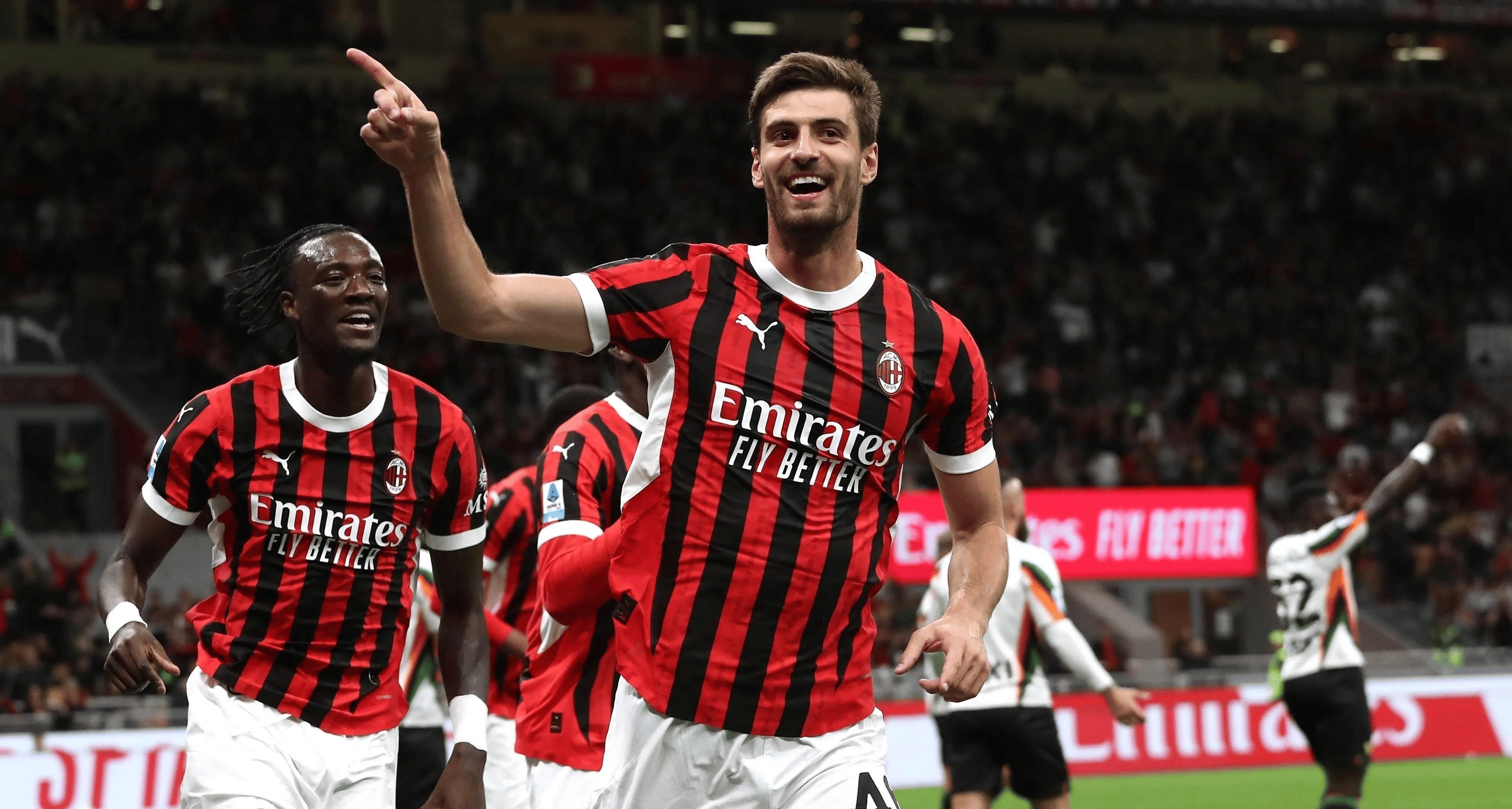 爱体育官方网站-AC米兰新援表现出色,球队士气大振