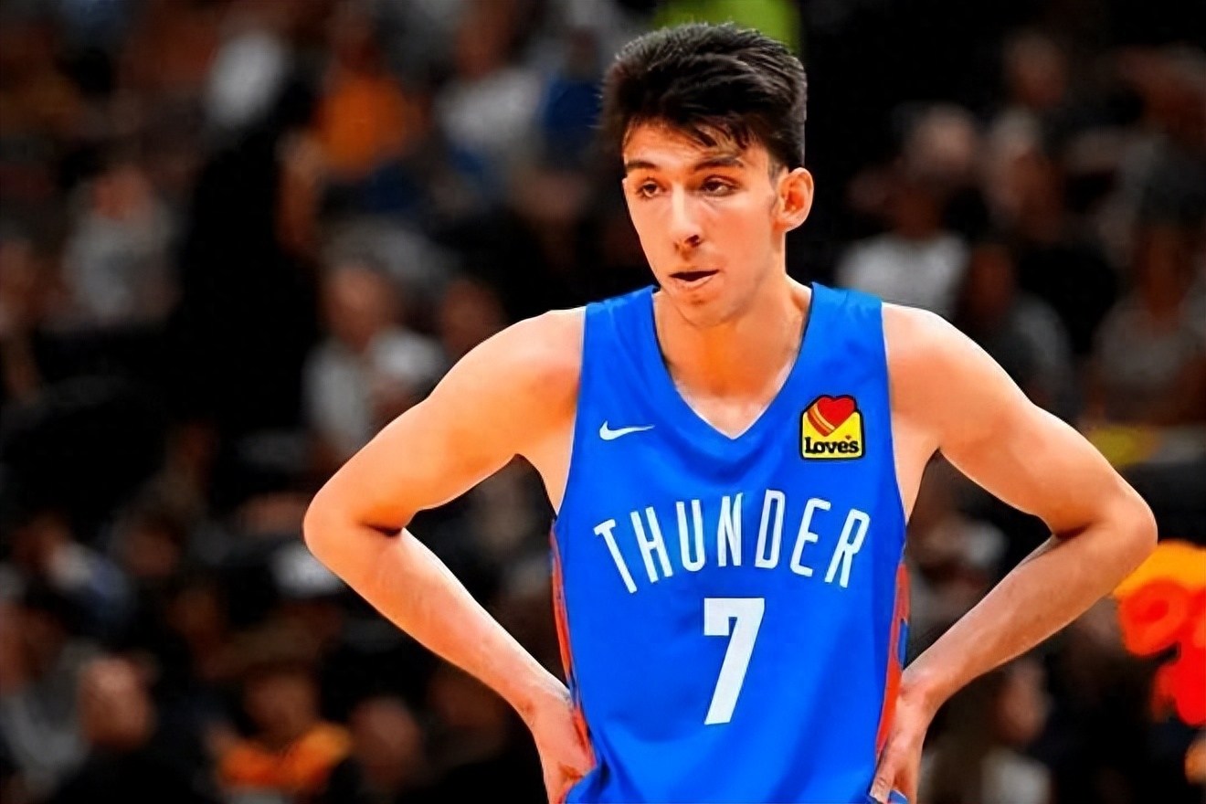 意甲赛场势态未定,荣誉归属尚无伏笔 意甲赛场势态未定,荣誉归属尚无伏笔