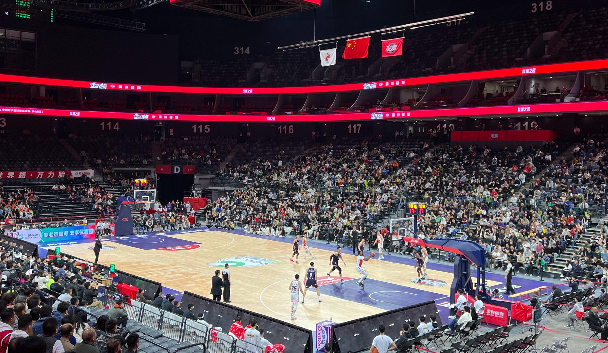 新赛季开打,球队冲刺季后赛席位 新赛季开打,球队冲刺季后赛席位