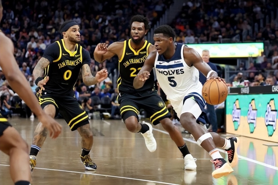 爱体育官方网站-森林狼再次遭遇连败，卡尔-安东尼连续两场梅花投篮无功