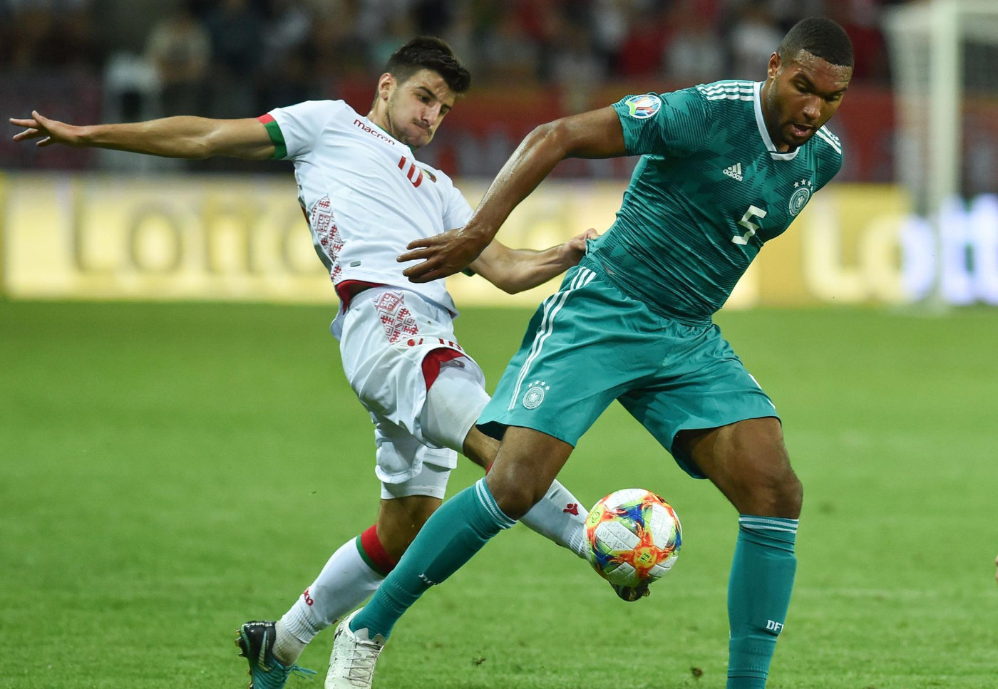 德国主场大胜白俄罗斯,取得赛季第二场胜利 德国主场大胜白俄罗斯,取得赛季第二场胜利