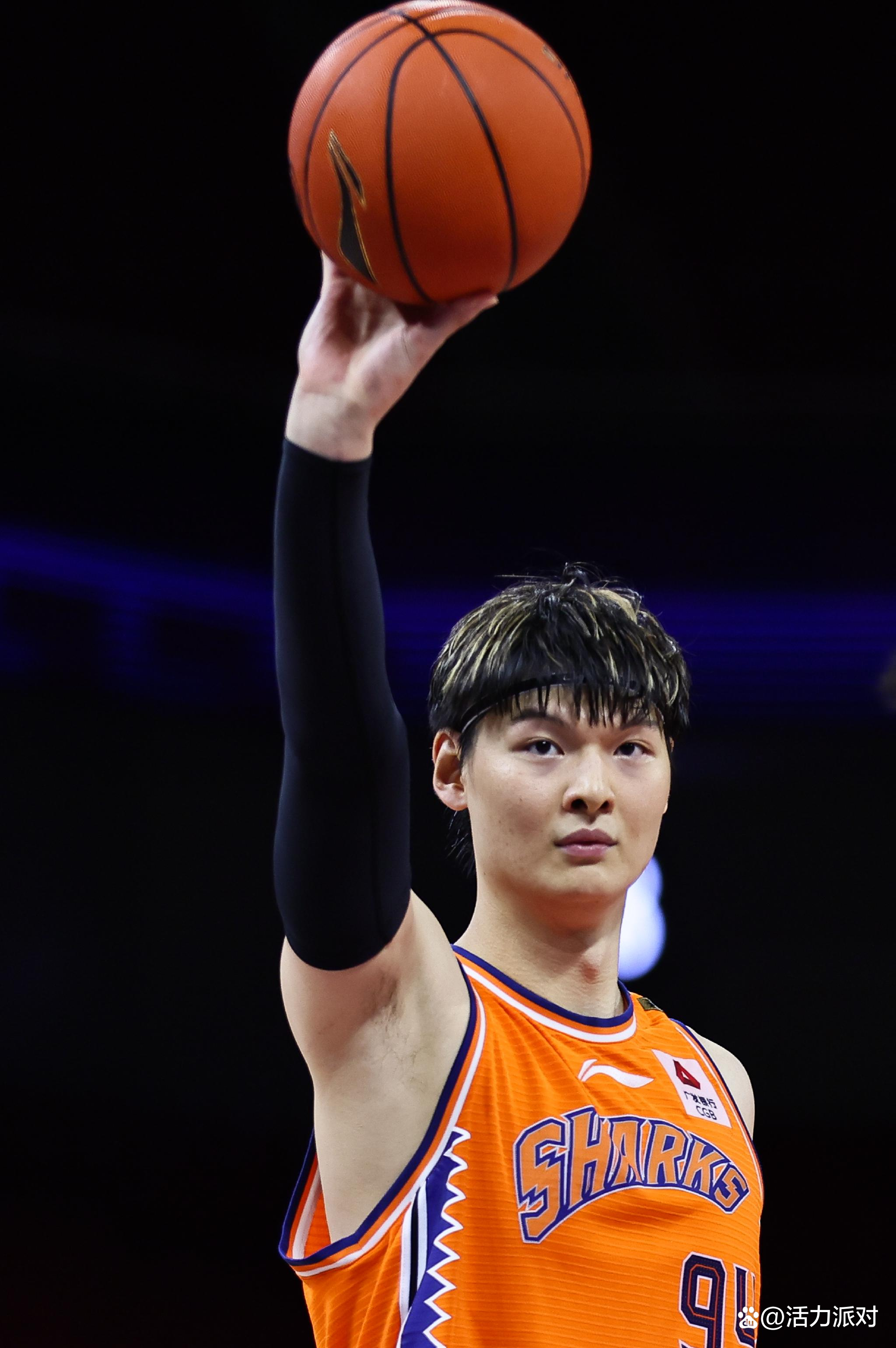 上海男篮新赛季疲劳不堪,需调整状态 上海男篮新赛季疲劳不堪,需调整状态