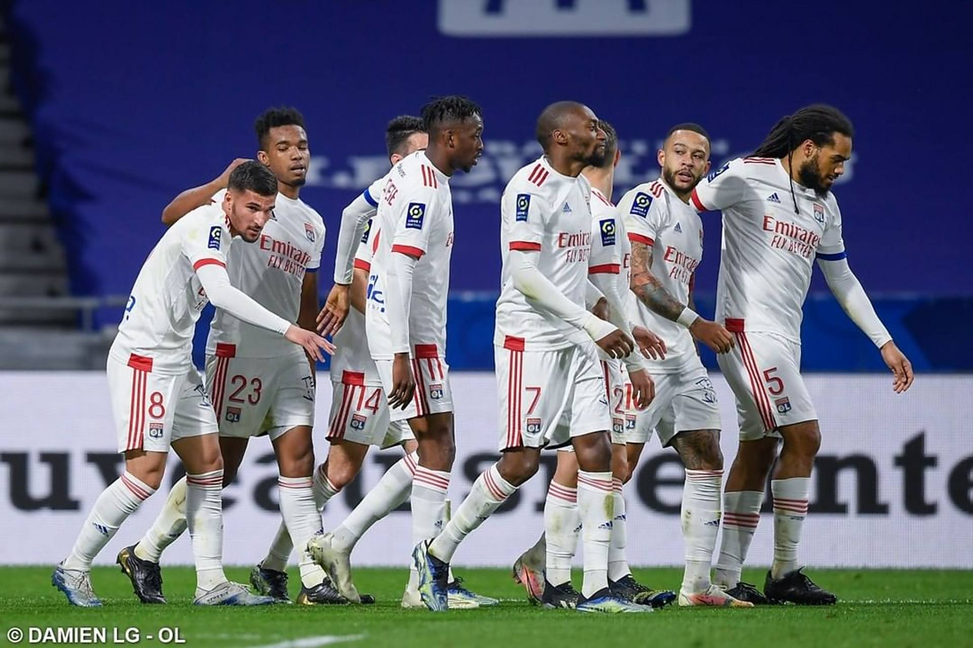 爱体育官方网站-里昂客场力克兰斯,夺得殊荣继续领跑积分榜