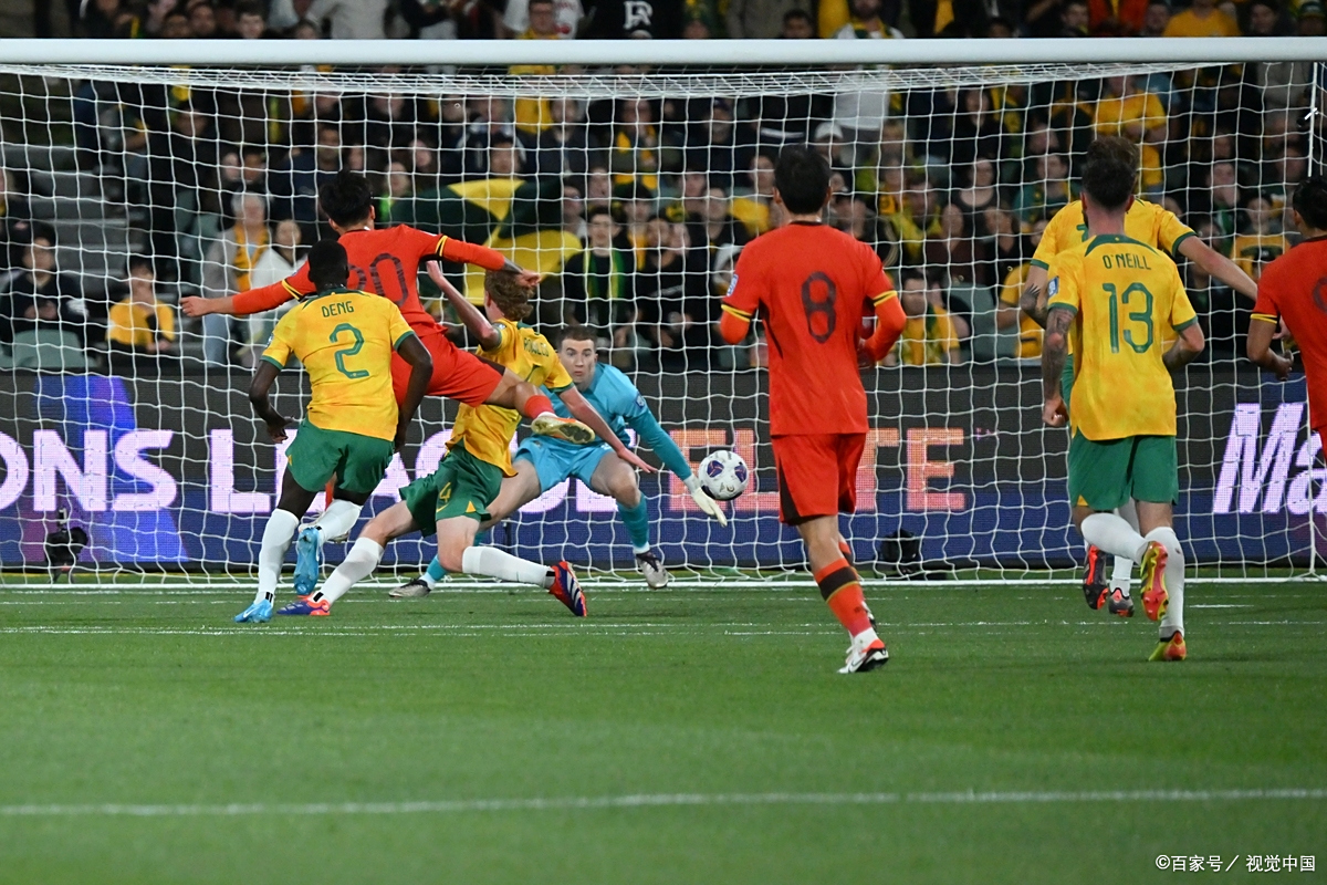 比赛失误屡见不鲜,球队需加强训练 比赛失误屡见不鲜,球队需加强训练