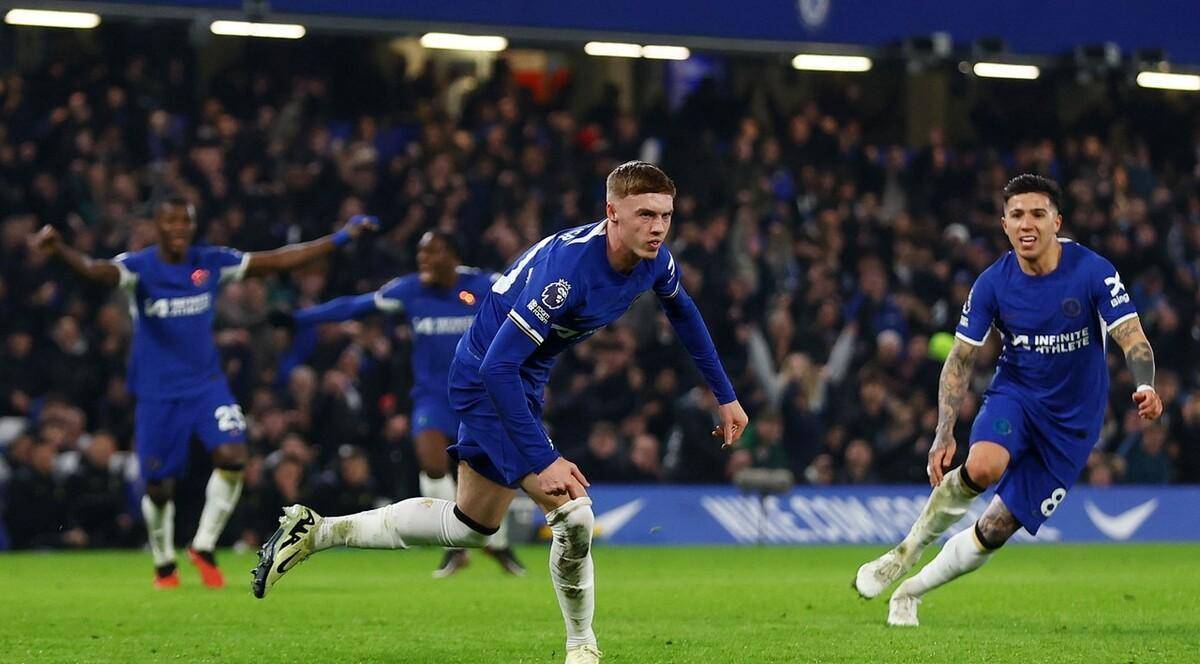 切尔西主场保持不败,守住领先优势继续领跑 切尔西主场保持不败,守住领先优势继续领跑