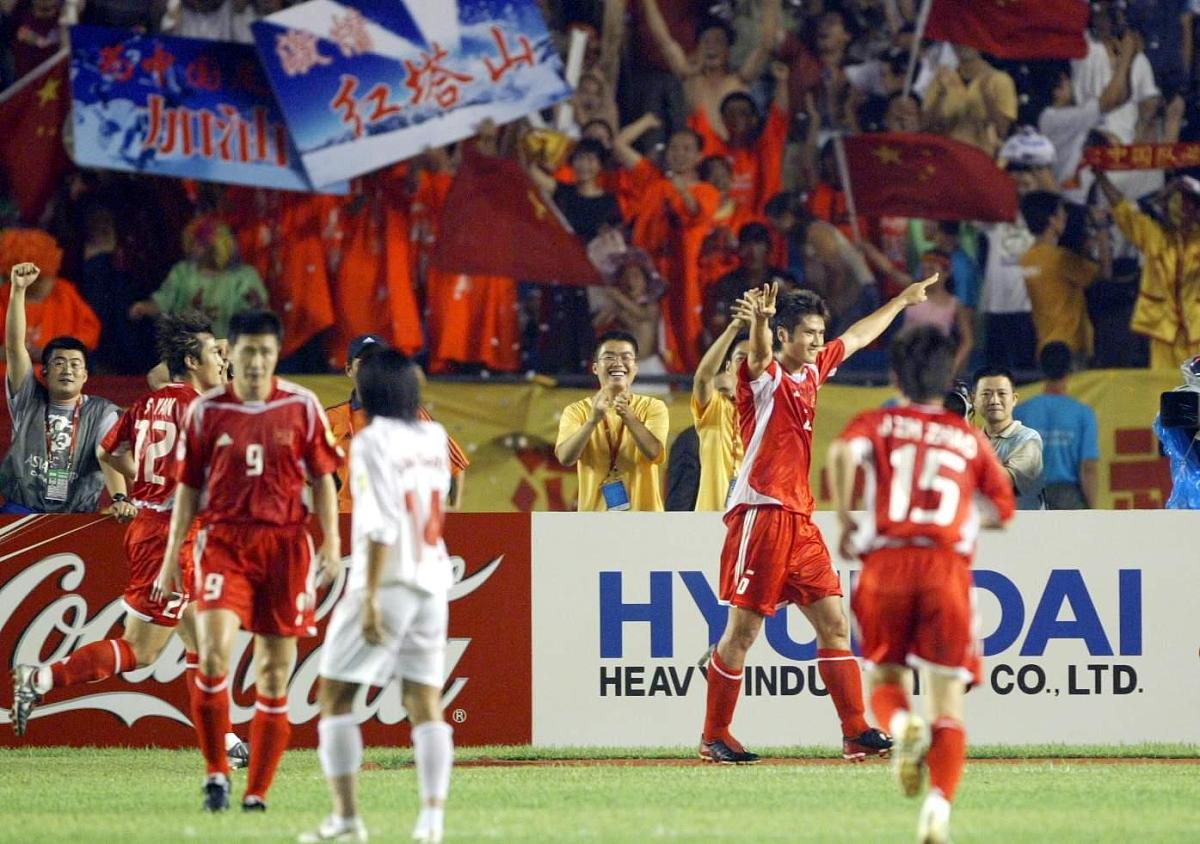 亚洲足球标杆的较量备受瞩目 亚洲足球标杆的较量备受瞩目