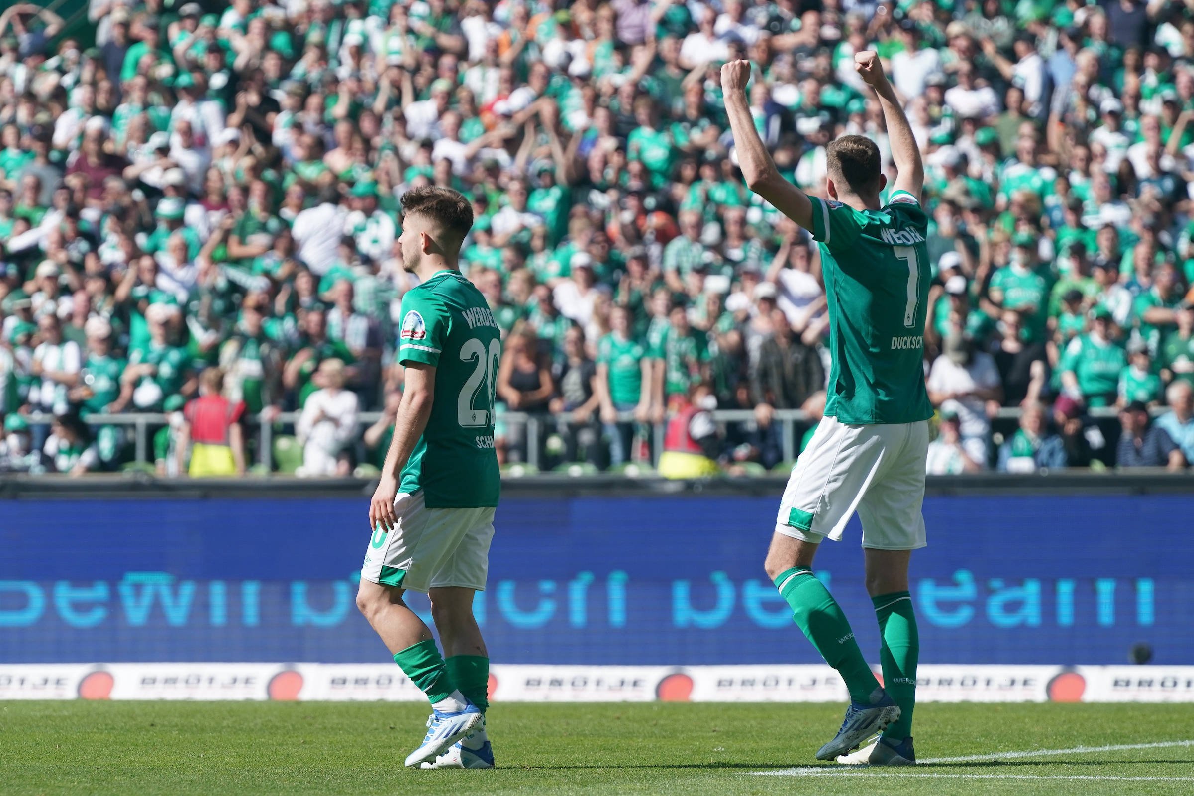 斯图加特客场大败云达不莱梅,积分榜继续垫底 斯图加特客场大败云达不莱梅,积分榜继续垫底