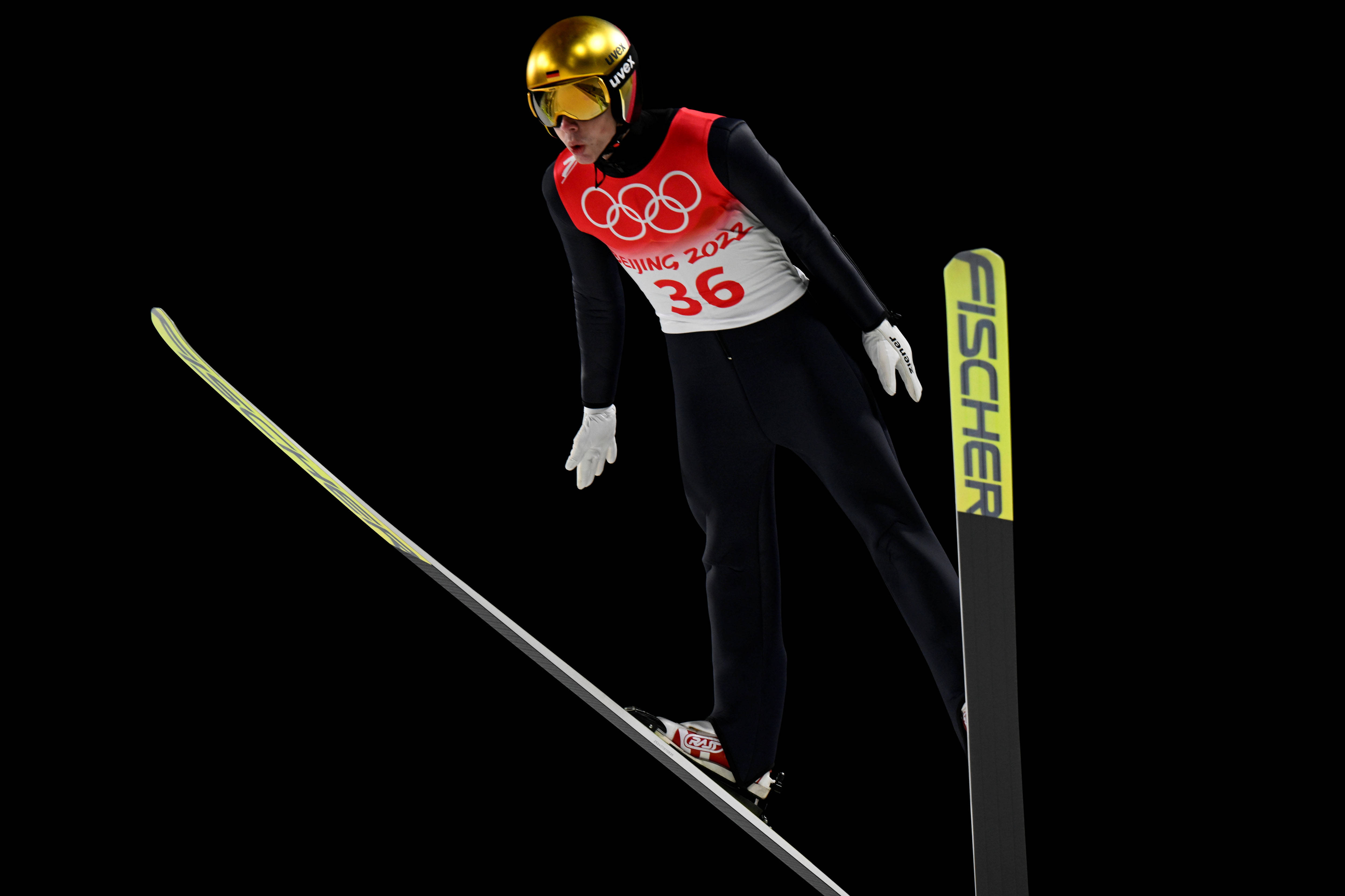 挪威滑雪选手实力悍然，领先全场夺冠！