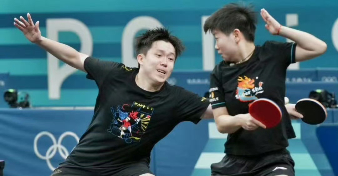 赛场上的精彩瞬间，运动员们展现出的拼搏精神