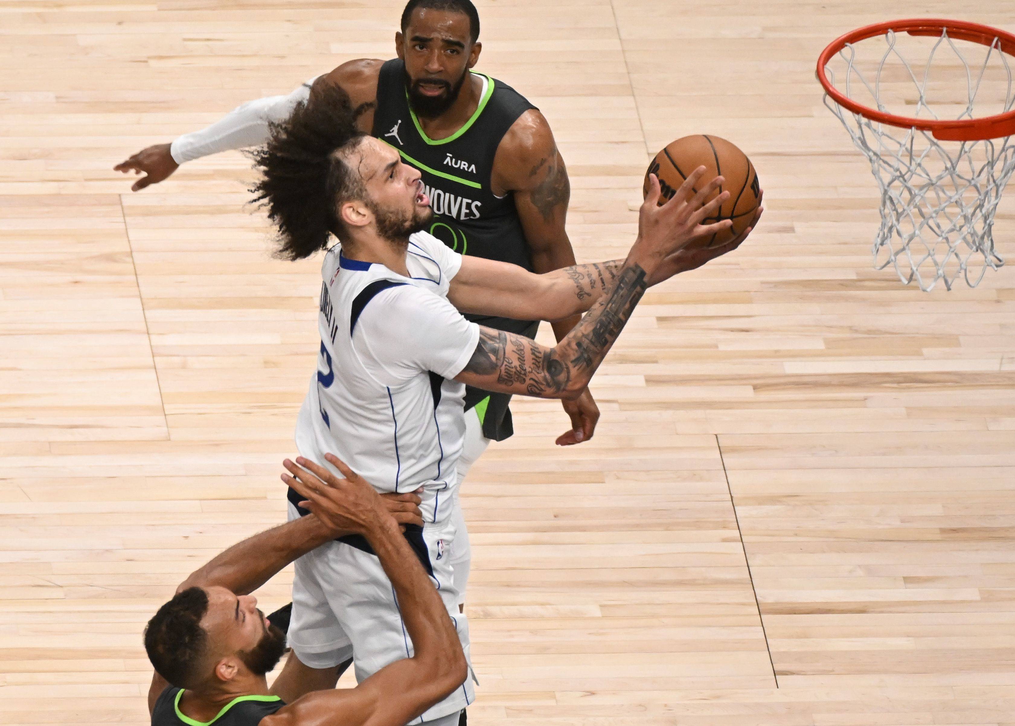 经验老到球队展现威势，获得决赛资格