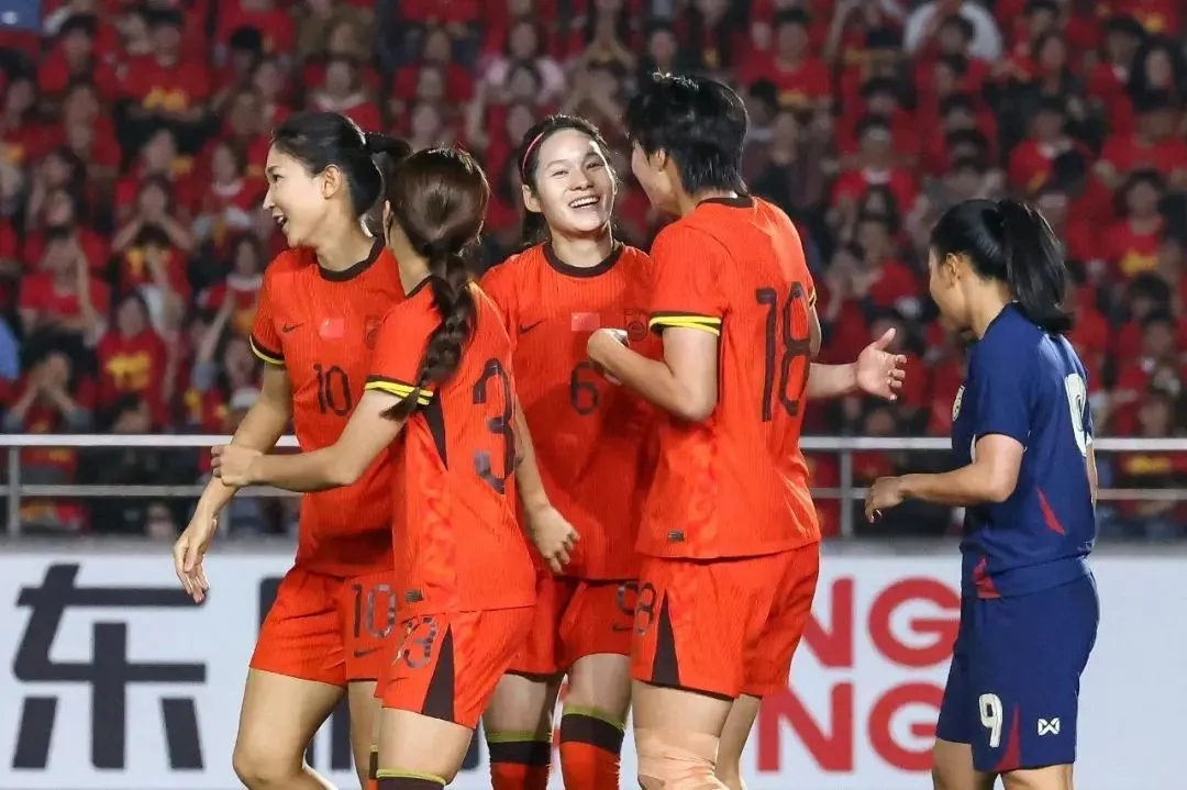 爱体育-枕戈待旦!中国女足展现冲锋号角!