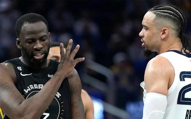 爱体育官网-灰熊全队发挥出色，轻松击败灰熊