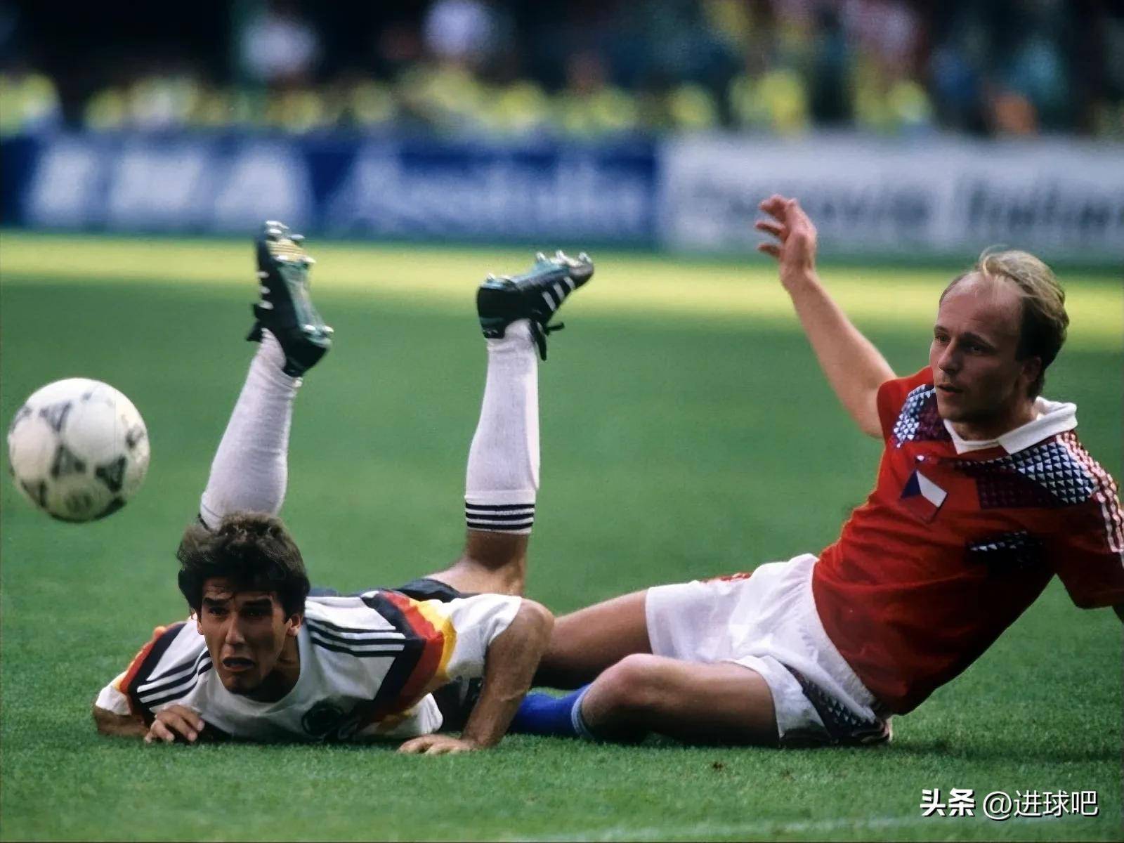 爱体育官方网站-捷克队奋起直追，晋级机会依旧