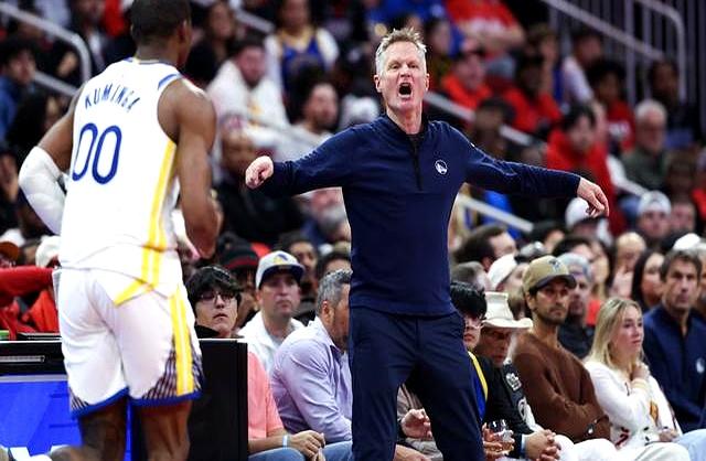 青年球员在国际篮球比赛中崭露头角