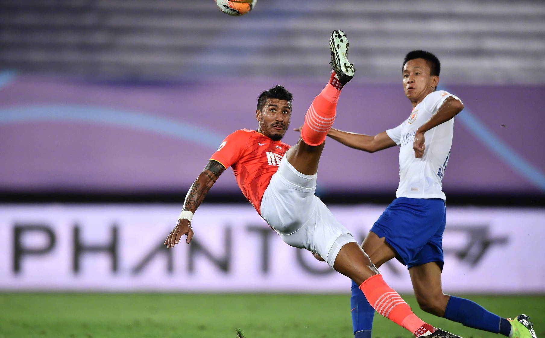 爱体育官方网站-广州恒大再开新赛程,全队动员迎接胜利机遇