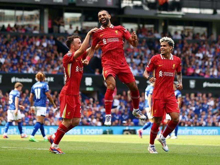 那不勒斯主场胜利,争夺欧冠资格 那不勒斯主场胜利,争夺欧冠资格