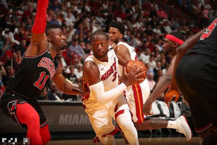 爱体育-火箭不敌魔术,理查德森砍下25分