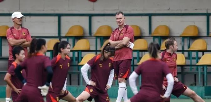 爱体育官网-加拿大女足遭遇惨败——加拿大队遭遇挫折!