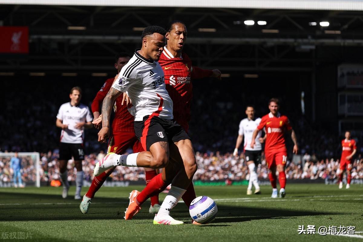 利物浦后防重伤，影响联赛排名