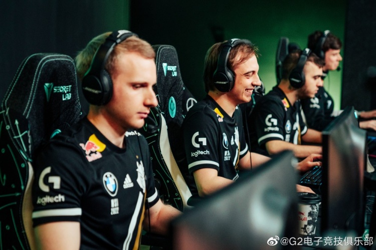 爱体育-巴黎客场轻取南特,继续保持不败金身