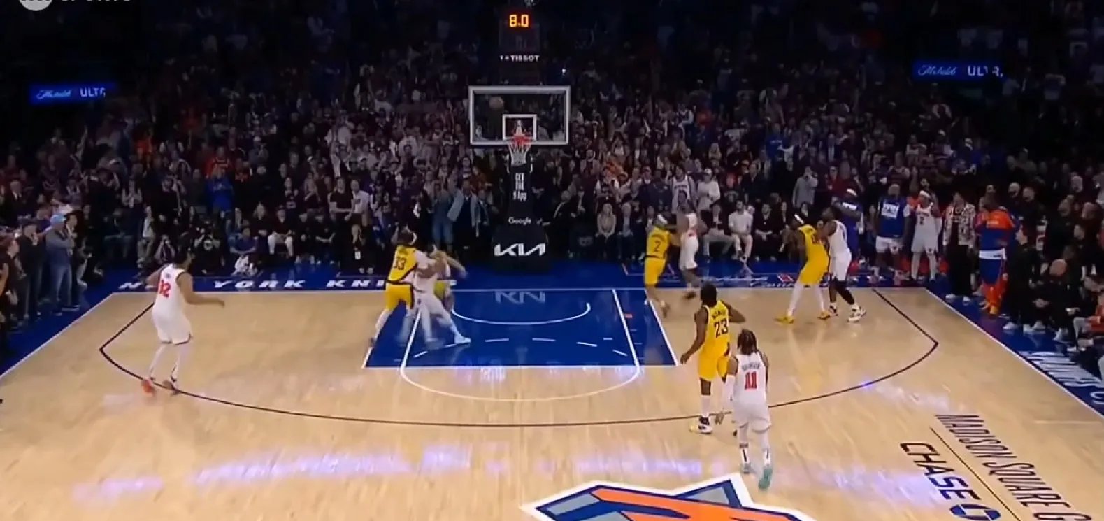 精彩大战!球员智慧运球助球队胜出 精彩大战!球员智慧运球助球队胜出