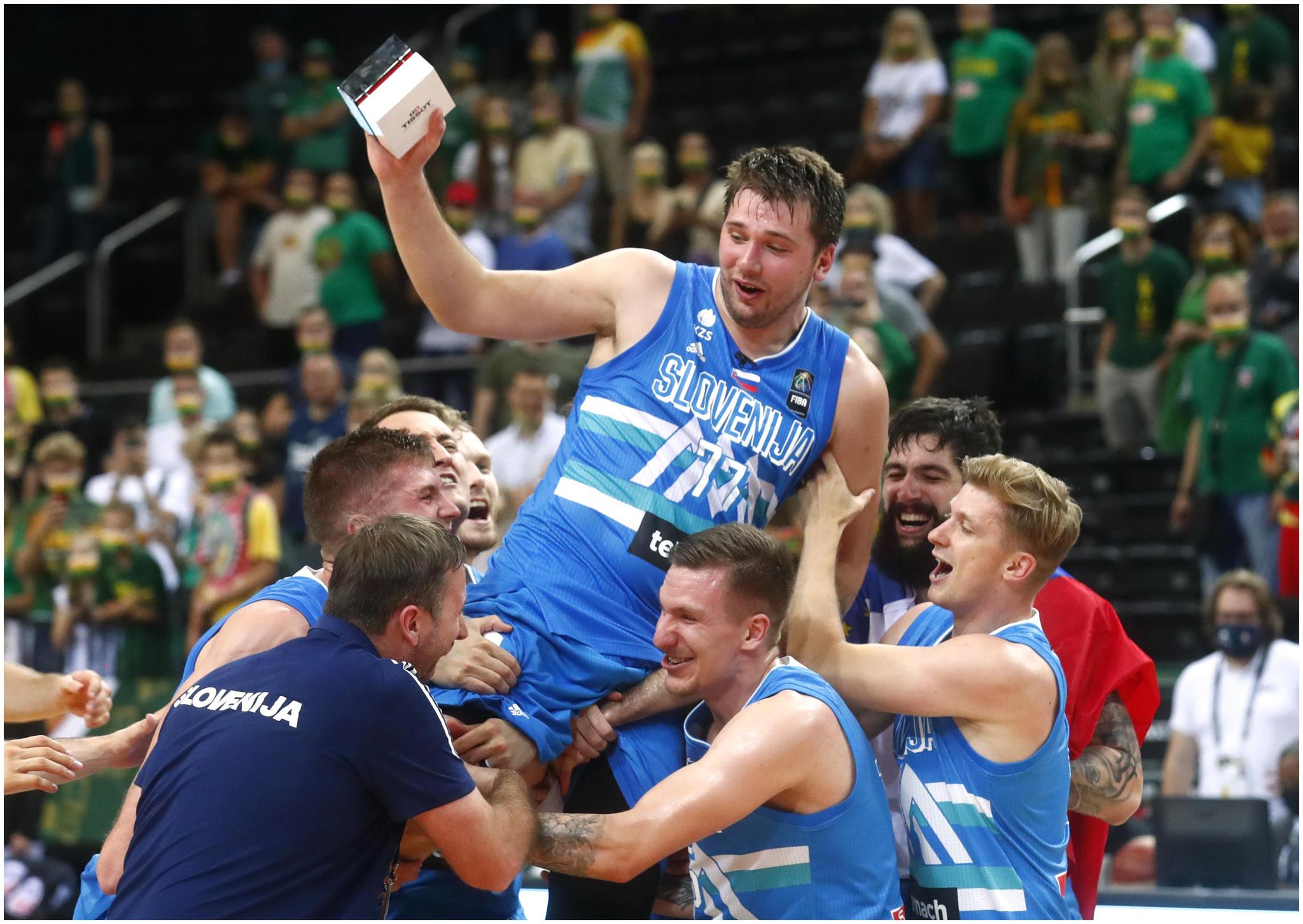 斯洛伊尼亚闯入四强,摩洛哥国脚致命一击 斯洛伊尼亚闯入四强,摩洛哥国脚致命一击