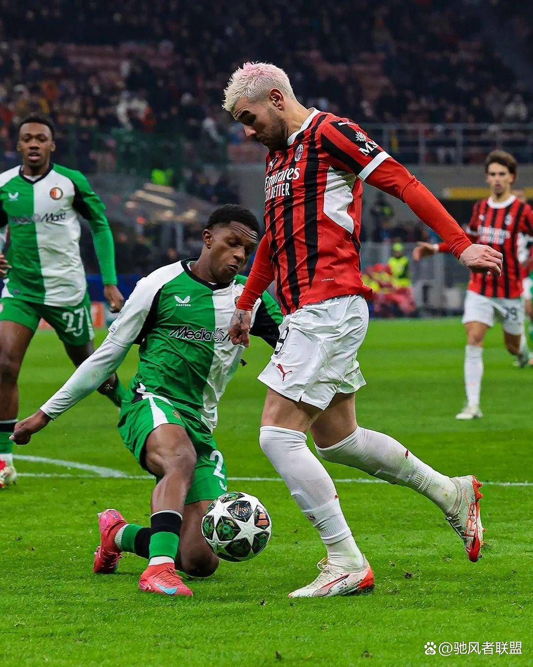 AC米兰遭遇惨败,欧冠资格悬念难解 AC米兰遭遇惨败,欧冠资格悬念难解